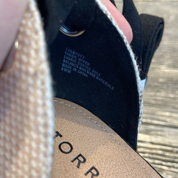 Torrid 9WW 9 Wide Sexy Black Platform Espadrille Canvas Wedge 4" Heel Shoes - Picture 4 of 8